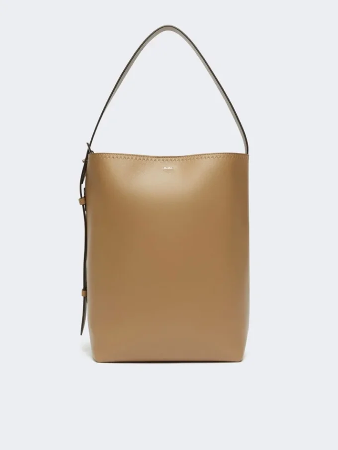 Archetipo medium leather bucket bag, mud Archetipo medium leather bucket bag, mud