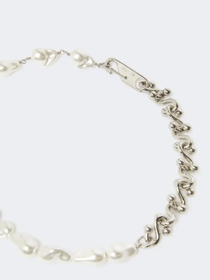 Bead and metallic necklace, silver Bead and metallic necklace, silver