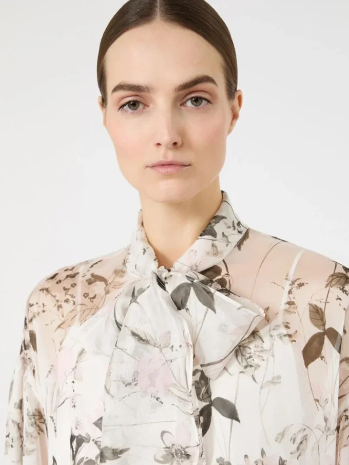 Blouse in printed chiffon, white