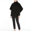 Cape in alpaca and wool teddy fabric, black