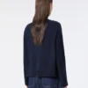 Cashmere v-neck sweater, navy Cashmere v-neck sweater, navy
