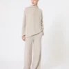 Cashmere yarn trousers, beige Cashmere yarn trousers, beige