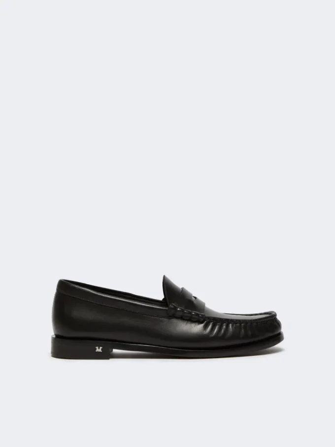 Classic leather moccasins, black Classic leather moccasins, black