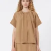 Cotton poplin crew-neck shirt, tobacco Cotton poplin crew-neck shirt, tobacco