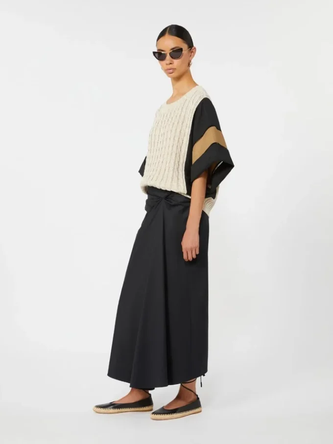 Cotton satin skirt, black Cotton satin skirt, black