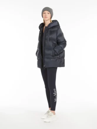 Down jacket in water-repellent canvas, midnightblue