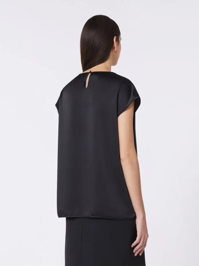 Feminine satin top, black