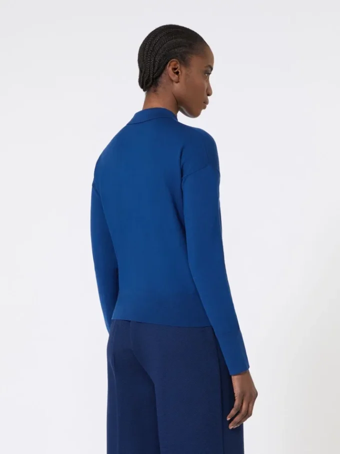 Feminine wool cardigan, china blue Feminine wool cardigan, china blue