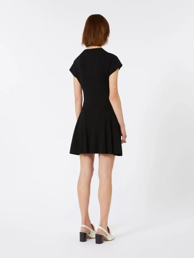 Knit dress, fitted at the waist, black Knit dress, fitted at the waist, black