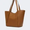 Leather archetipo handbag, amber brown