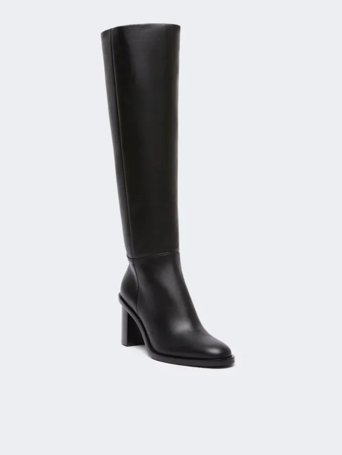 Leather boots, black