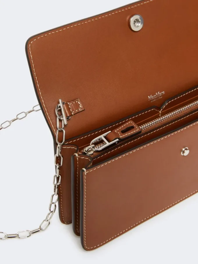 Leather phone pouch, amber brown Leather phone pouch, amber brown