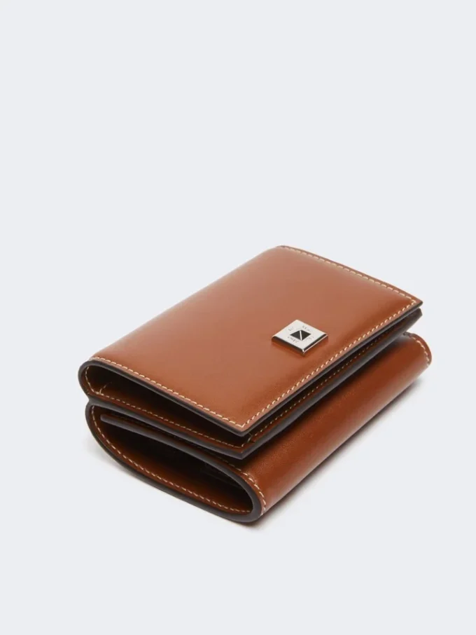 Leather tri-fold purse, amber brown Leather tri-fold purse, amber brown