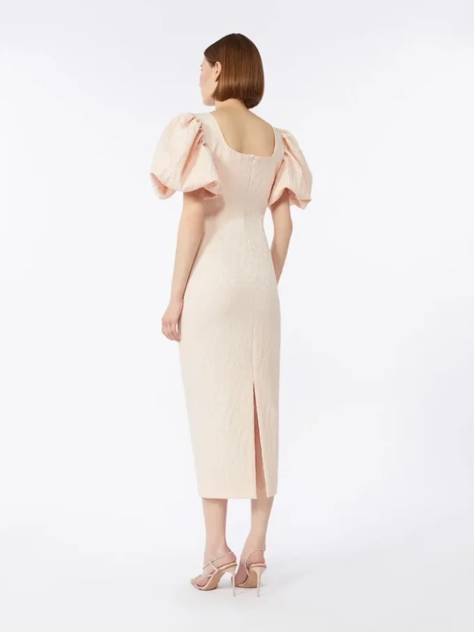 Long jacquard cloque dress, powder Long jacquard cloque dress, powder
