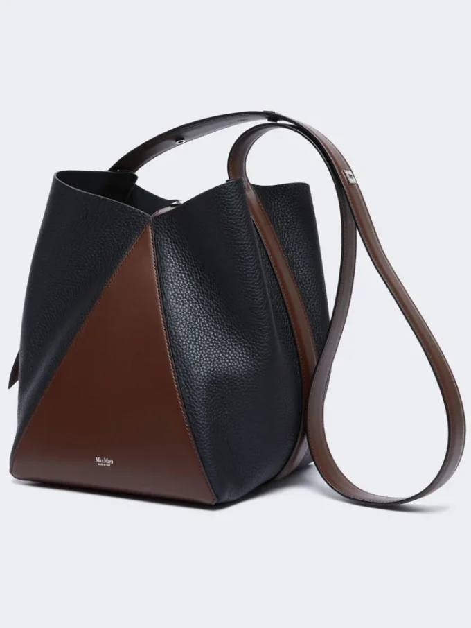 Medium bucket bag, hazelnut brown Medium bucket bag, hazelnut brown