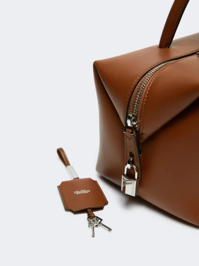 Medium natural leather bowler bag, amber brown Medium natural leather bowler bag, amber brown
