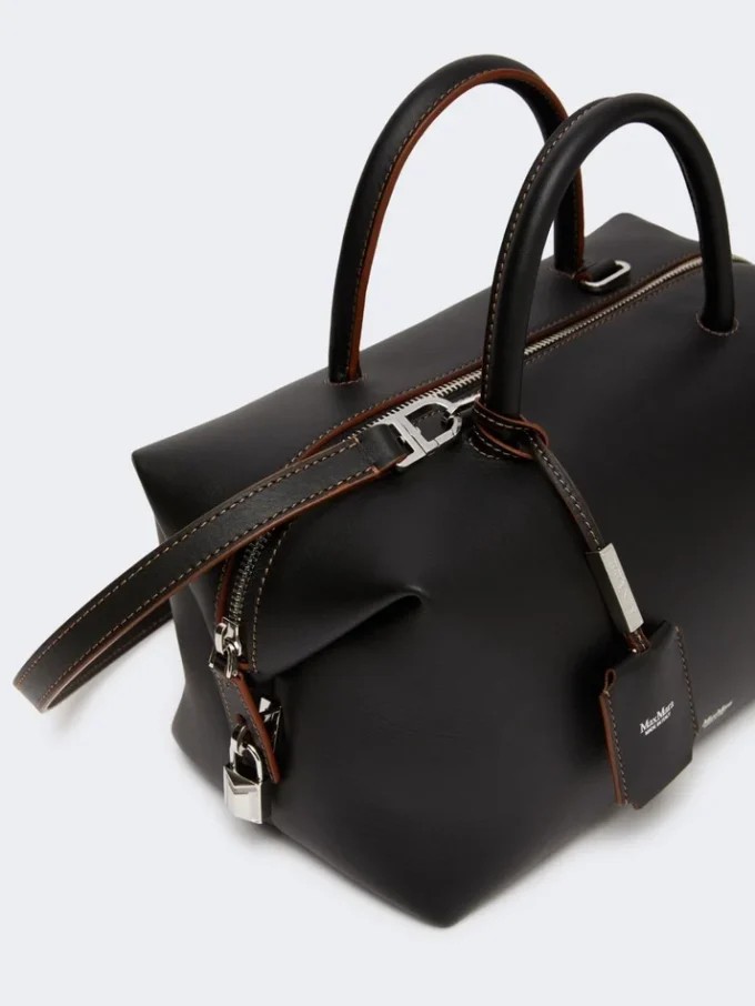 Medium natural leather bowler bag, black Medium natural leather bowler bag, black