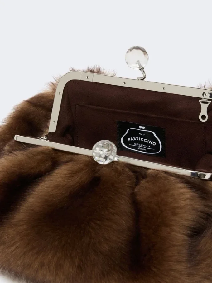 Medium sheepskin pasticcino bag, caramel Medium sheepskin pasticcino bag, caramel