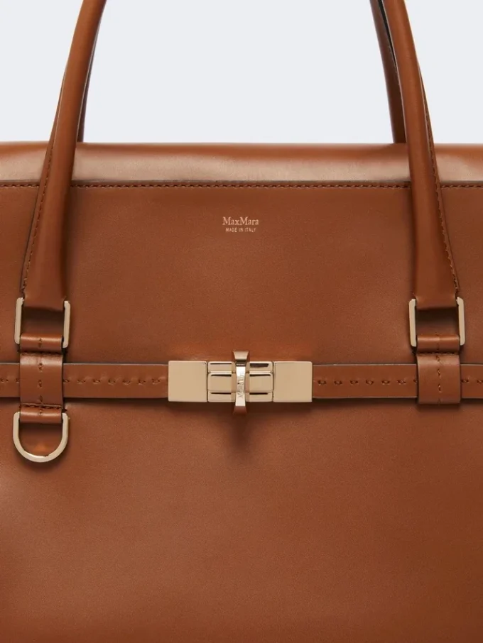 Natural leather handbag, amber brown
