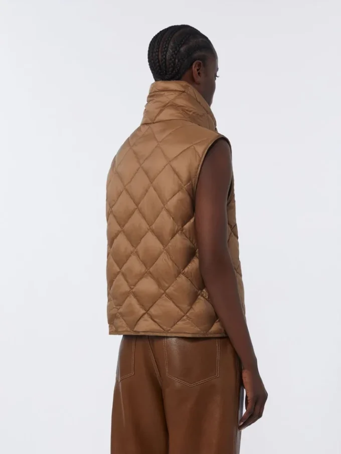 Padded water-repellent nylon canvas gilet, caramel Padded water-repellent nylon canvas gilet, caramel