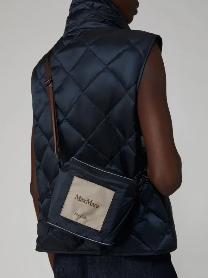 Padded water-repellent nylon canvas gilet, midnightblue Padded water-repellent nylon canvas gilet, midnightblue