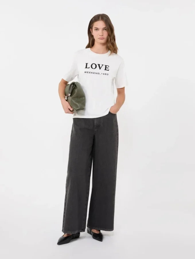 Print and embroidery-adorned jersey t-shirt, white
