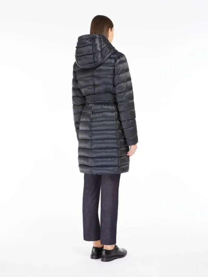 Reversible down jacket in water-repellent satin, midnightblue Reversible down jacket in water-repellent satin, midnightblue