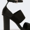 Sandals in calfskin and elasticated webbing, black