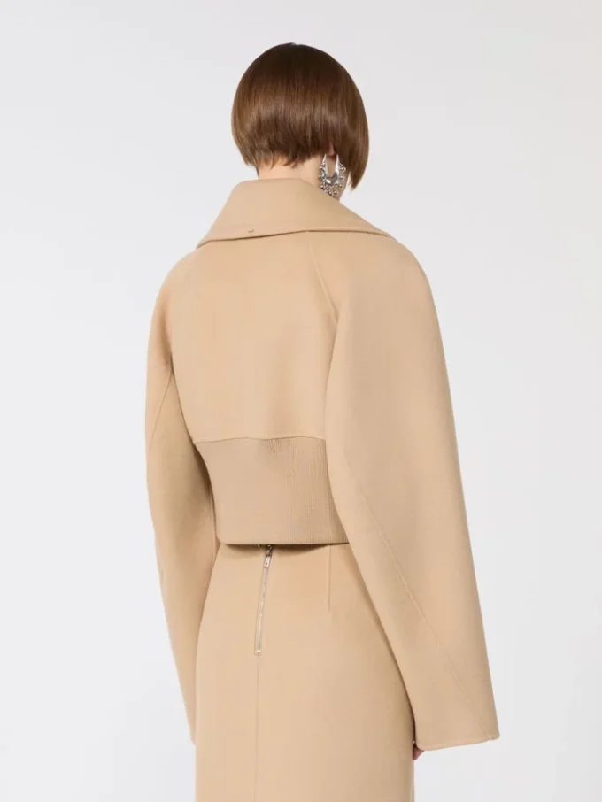 Short pure wool outerwear, caramel