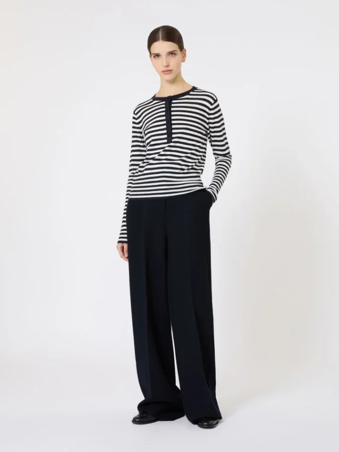 Slim-fit cashmere sweater, ivory