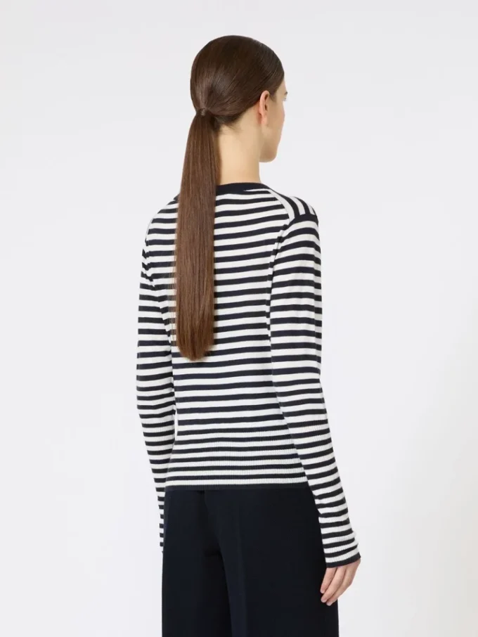 Slim-fit cashmere sweater, ivory