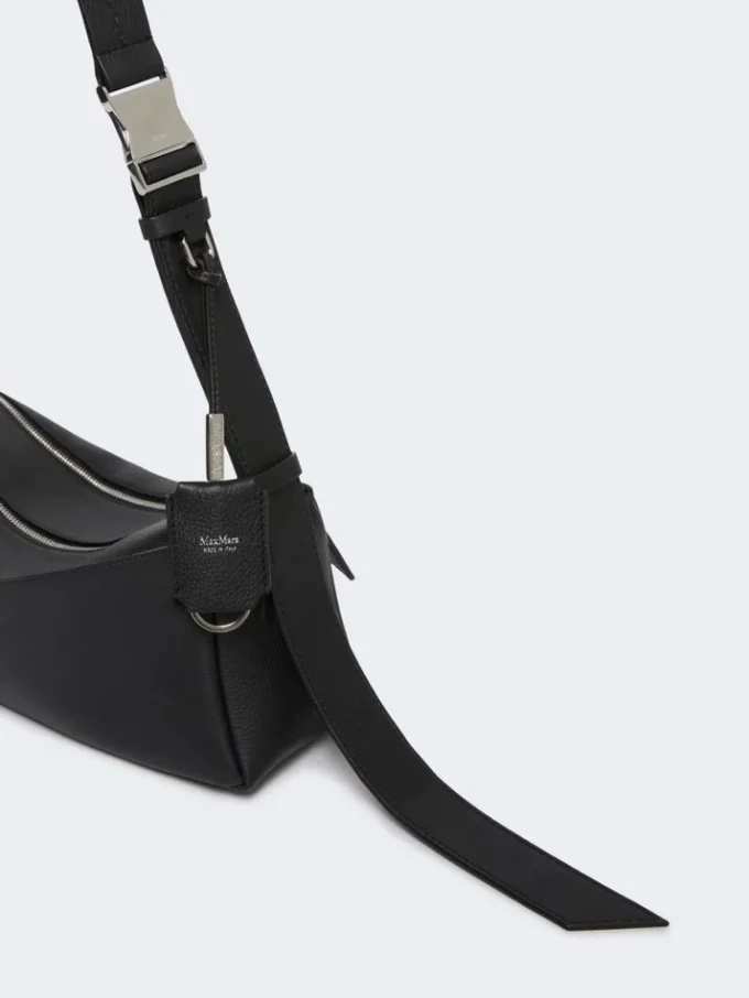 Small leather shoulder bag, black Small leather shoulder bag, black