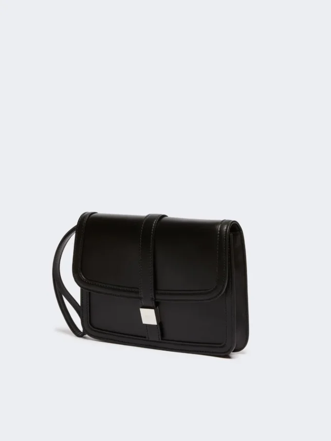 Smooth leather clutch, black Smooth leather clutch, black