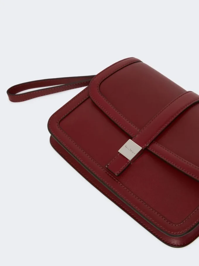 Smooth leather clutch, bordeaux Smooth leather clutch, bordeaux