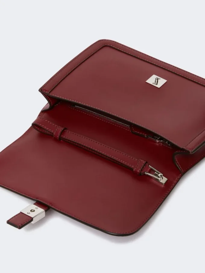 Smooth leather clutch, bordeaux Smooth leather clutch, bordeaux