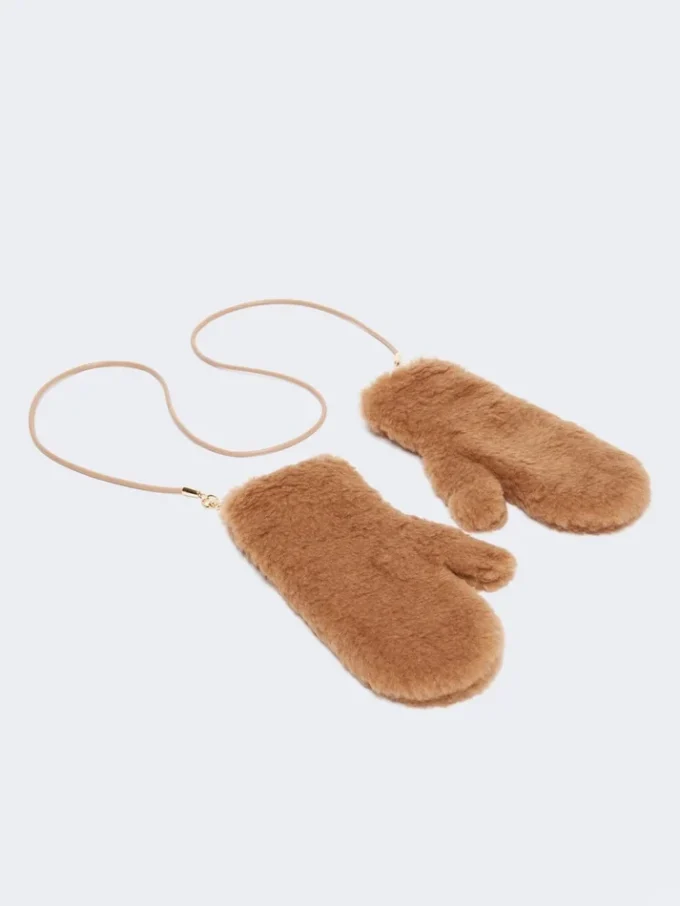 Teddy fabric mittens, camel
