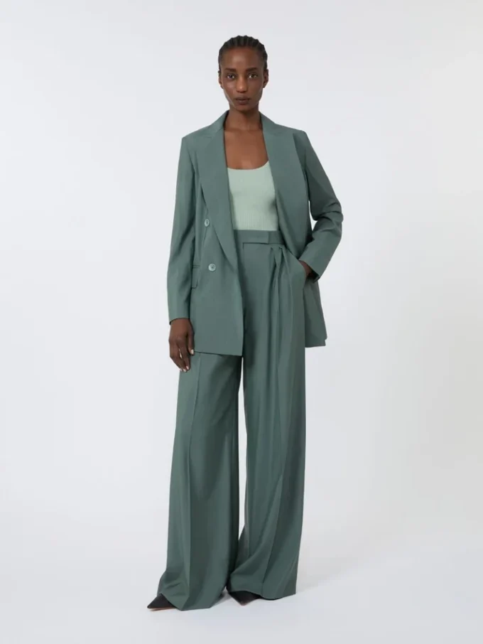 Viscose-blend yarn top, sage green Viscose-blend yarn top, sage green