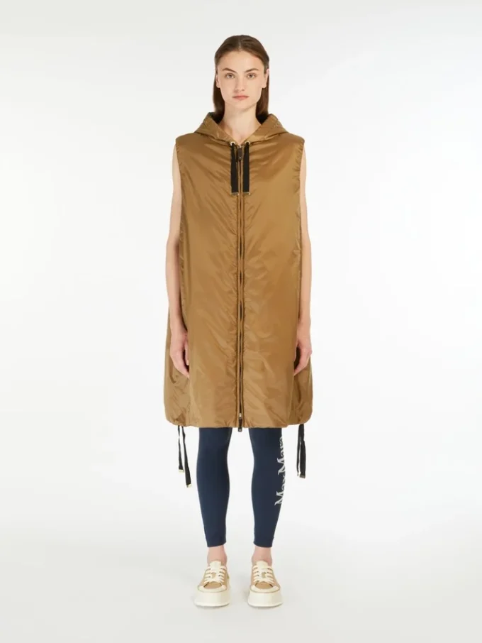 Water-repellent canvas gilet, caramel Water-repellent canvas gilet, caramel