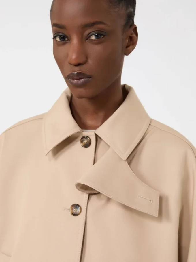 Water-repellent gabardine cape, albino Water-repellent gabardine cape, albino