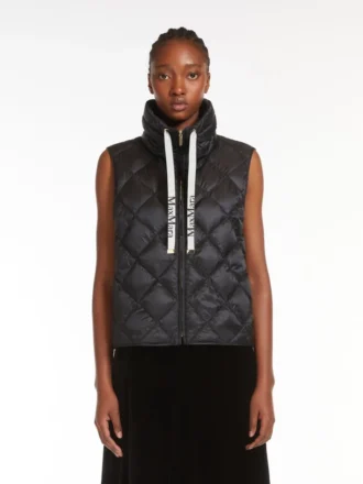 Water-repellent nylon canvas gilet, black