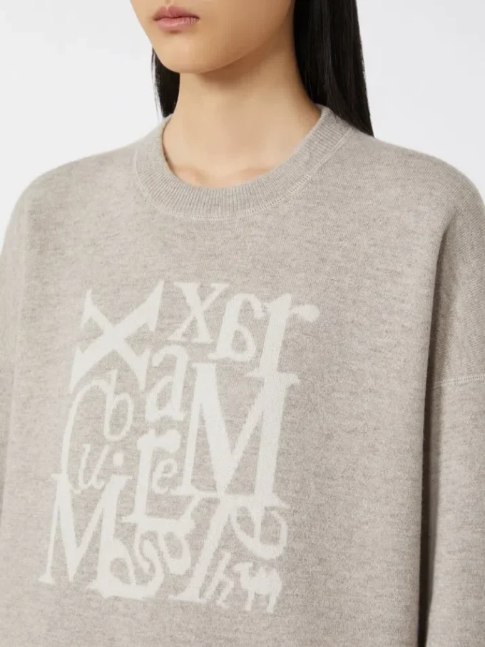 Wool and cashmere crew-neck sweater, beige Wool and cashmere crew-neck sweater, beige
