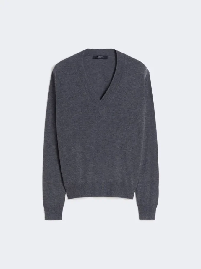 Wool and cashmere sweater, dark grey Wool and cashmere sweater, dark grey